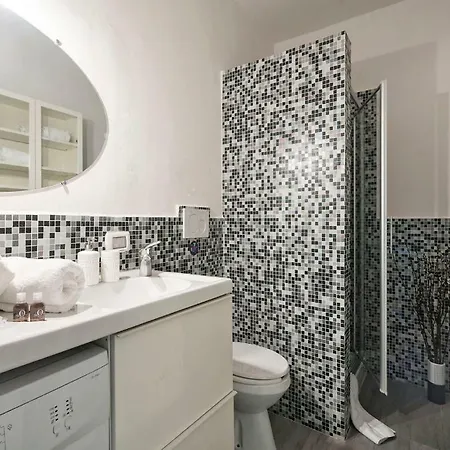 Great Apts Few Steps To The Duomo