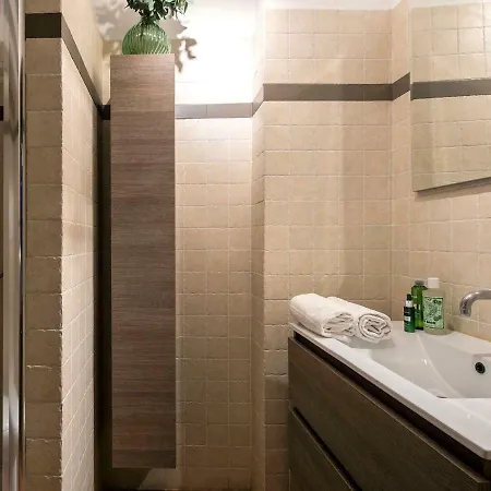 Great Apts Few Steps To The Duomo