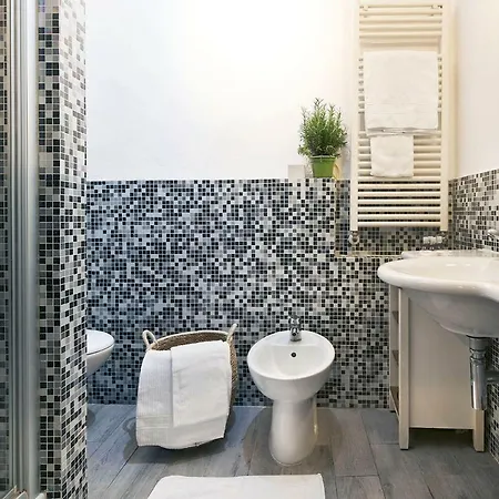 Great Apts Few Steps To The Duomo *