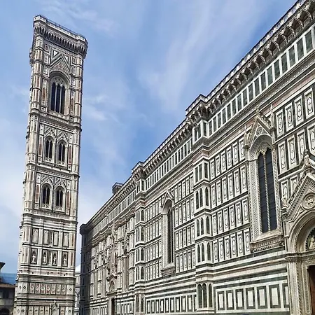 Great Apts Few Steps To The Duomo Florens